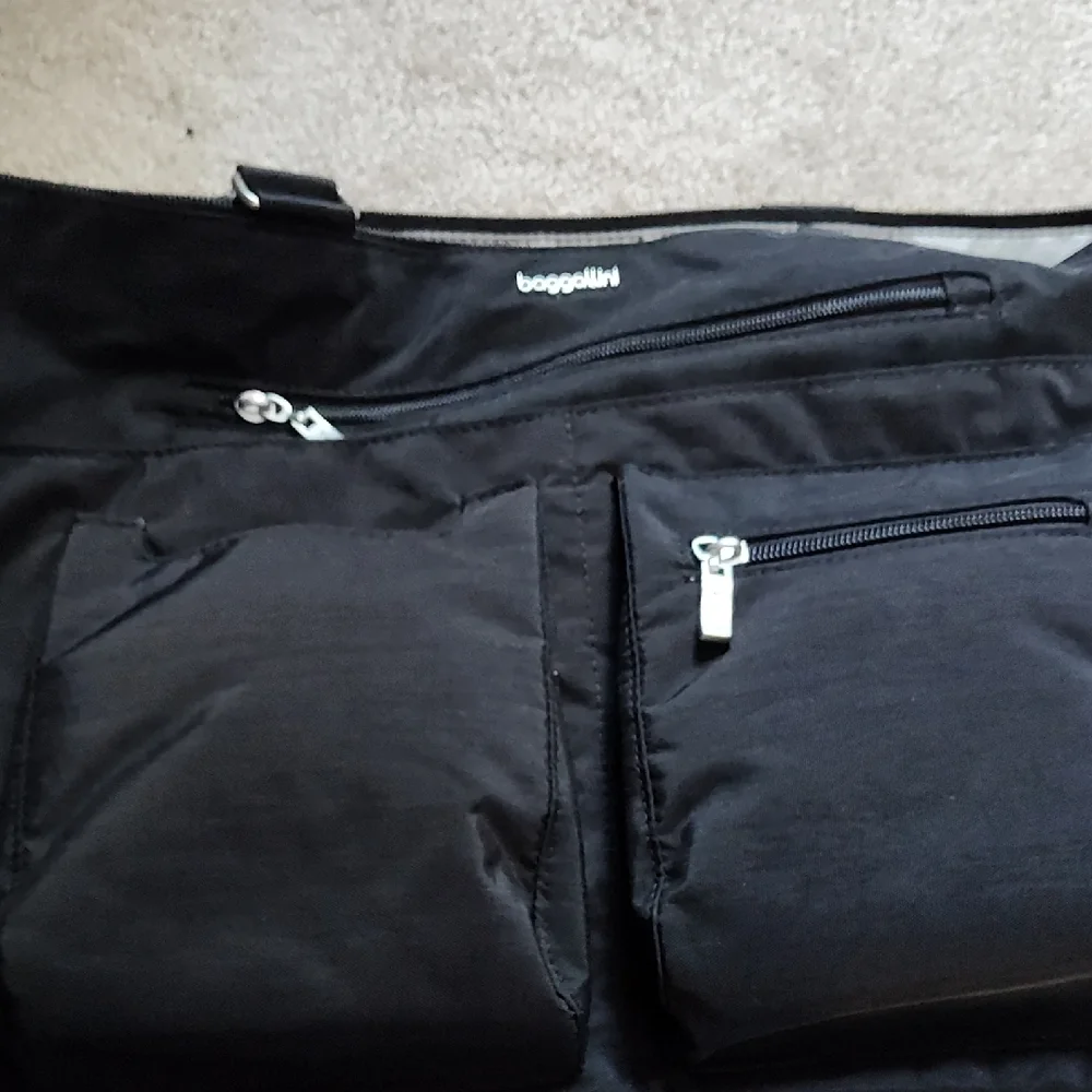 Baggallini Black Utility Tote with Front Zip Pockets